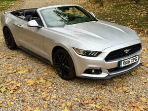 Ford Mustang 2.3 Mustang Ecoboost AUTO Convertible