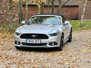 Ford Mustang 2.3 Mustang Ecoboost AUTO Convertible