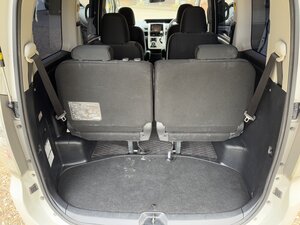 Toyota Voxy 2.0 Automatic  7 Seater