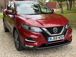 Nissan Qashqai 1.2 petrol N-connecta Dig-t 5dr