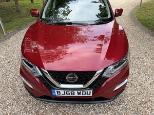 Nissan Qashqai 1.2 petrol N-connecta Dig-t 5dr