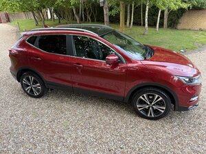 Nissan Qashqai 1.2 petrol N-connecta Dig-t 5dr
