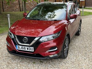 Nissan Qashqai 1.2 petrol N-connecta Dig-t 5dr