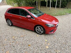 Mercedes-Benz B-Class 2.0 220 AMG LINE Premium 4matic AUTO 