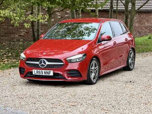 Mercedes-Benz B-Class 2.0 220 AMG LINE Premium 4matic AUTO 