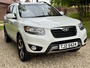 Hyundai Santa Fe 4WD Premium 2.2 CRDI Automatic