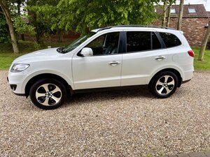 Hyundai Santa Fe 4WD Premium 2.2 CRDI Automatic