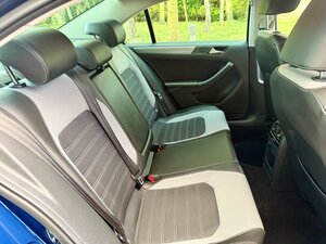 Volkswagen Jetta 2.0 TDi Sport Automatic Saloon