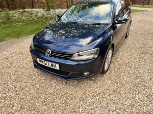 Volkswagen Jetta 2.0 TDi Sport Automatic Saloon