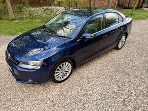 Volkswagen Jetta 2.0 TDi Sport Automatic Saloon
