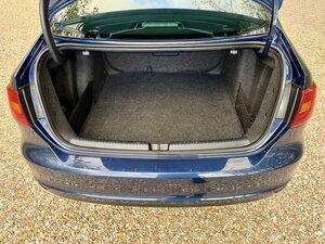 Volkswagen Jetta 2.0 TDi Sport Automatic Saloon