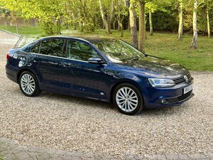 Volkswagen Jetta 2.0 TDi Sport Automatic Saloon