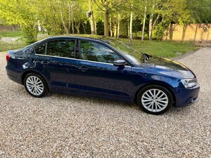 Volkswagen Jetta 2.0 TDi Sport Automatic Saloon