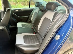 Volkswagen Jetta 2.0 TDi Sport Automatic Saloon