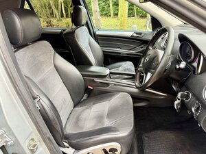 Mercedes-Benz M-Class ML 320 CDI Sport AUTO 5dr