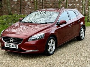 Volvo V40 2.0  SE D4 AUTO 5dr Hatch