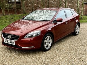 Volvo V40 2.0  SE D4 AUTO 5dr Hatch