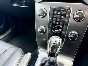 Volvo V40 2.0  SE D4 AUTO 5dr Hatch