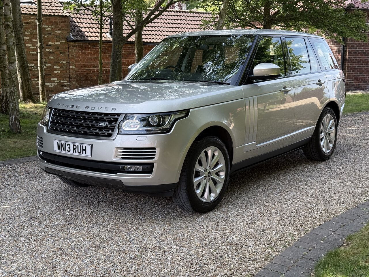 Land Rover Range Rover 3.0 Range Rover Vogue TDV6 Auto 