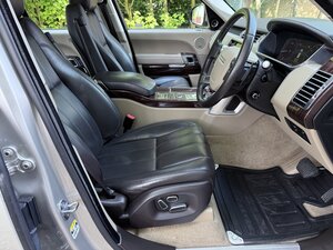 Land Rover Range Rover 3.0 Range Rover Vogue TDV6 Auto 