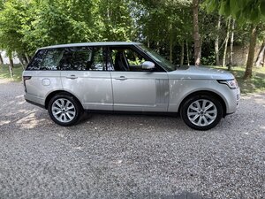 Land Rover Range Rover 3.0 Range Rover Vogue TDV6 Auto 