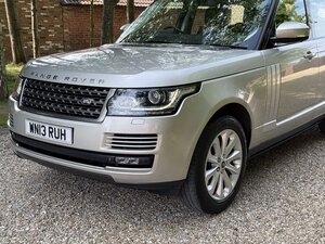 Land Rover Range Rover 3.0 Range Rover Vogue TDV6 Auto 