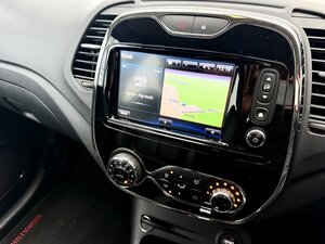 Renault Captur 1.2 Captur Signature NAV TCE AUtomatic