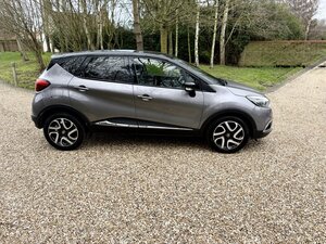 Renault Captur 1.2 Captur Signature NAV TCE AUtomatic
