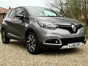 Renault Captur 1.2 Captur Signature NAV TCE AUtomatic