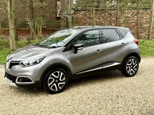 Renault Captur 1.2 Captur Signature NAV TCE AUtomatic