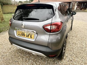 Renault Captur 1.2 Captur Signature NAV TCE AUtomatic