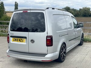 Volkswagen Caddy MaxI 2.0 Caddy Maxi C20 Trendline Tdi Semi-auto dr
