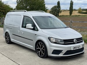 Volkswagen Caddy MaxI 2.0 Caddy Maxi C20 Trendline Tdi Semi-auto dr