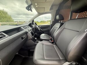 Volkswagen Caddy 2.0 Caddy C20 Highline TDI Semi-Auto DSG Tailgate