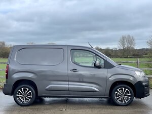 Citroen Berlingo 1.5 Berlingo 1000 Enterprise BLUE HDI S/S AUTO 5dr