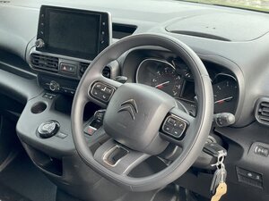 Citroen Berlingo 1.5 Berlingo 1000 Enterprise BLUE HDI S/S AUTO 5dr