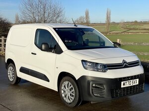 Citroen Berlingo 1.5 Berlingo 1000 Enterprise BLUE HDI S/S AUTO 5dr