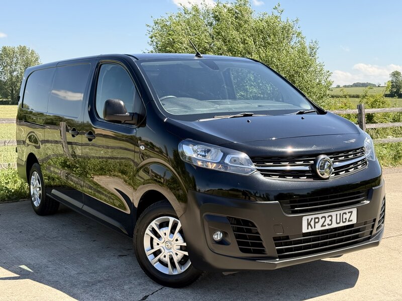 Vauxhall Vivaro 2.0 Vivaro F3100 Dynamic S/S AUTO 6dr