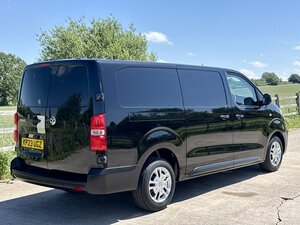 Vauxhall Vivaro 2.0 Vivaro F3100 Dynamic S/S AUTO 6dr