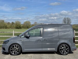 Volkswagen Caddy  2.0 TDI C20 Trendline DAY Camper Stitches + Steel