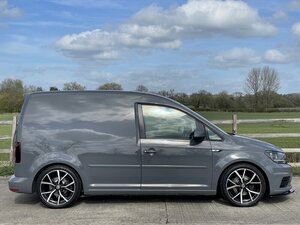 Volkswagen Caddy  2.0 TDI C20 Trendline DAY Camper Stitches + Steel