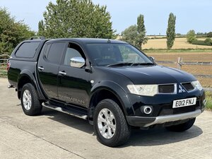 Mitsubishi L200 2.5 L200 Barbarian Lwb Double Cab Di-d 4x4 Auto 