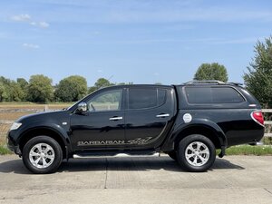 Mitsubishi L200 2.5 L200 Barbarian Lwb Double Cab Di-d 4x4 Auto 