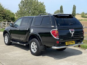 Mitsubishi L200 2.5 L200 Barbarian Lwb Double Cab Di-d 4x4 Auto 
