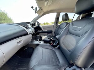 Mitsubishi L200 2.5 L200 Barbarian Lwb Double Cab Di-d 4x4 Auto 