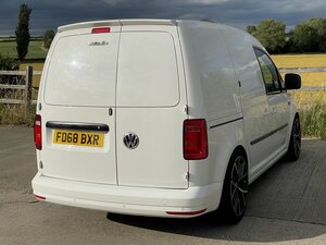 Volkswagen Caddy 2.0 Caddy C20 Trendline Tdi Semi-auto dr