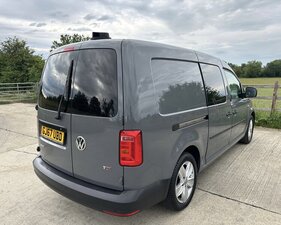Volkswagen Caddy Maxi Kombi 2.0 Caddy MAXI Kombi C20 TDI DSG Semi-auto 5dr