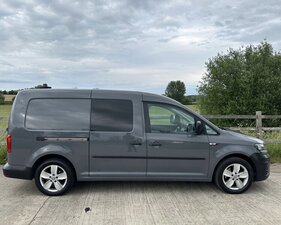 Volkswagen Caddy Maxi Kombi 2.0 Caddy MAXI Kombi C20 TDI DSG Semi-auto 5dr