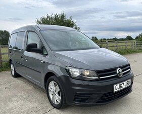 Volkswagen Caddy Maxi Kombi 2.0 Caddy MAXI Kombi C20 TDI DSG Semi-auto 5dr