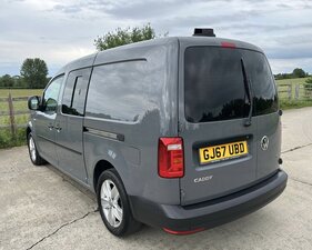 Volkswagen Caddy Maxi Kombi 2.0 Caddy MAXI Kombi C20 TDI DSG Semi-auto 5dr